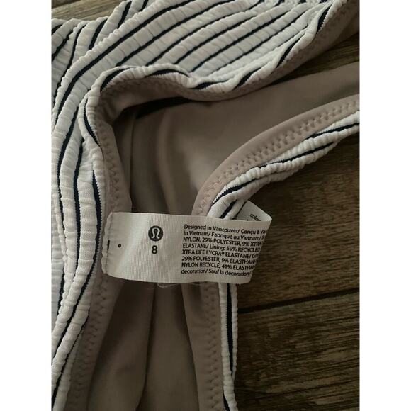 Lululemon Blue & White Smocked Stripe Pattern Mid Rise Skimpy Swim Bottom Size 8 - Picture 3 of 4